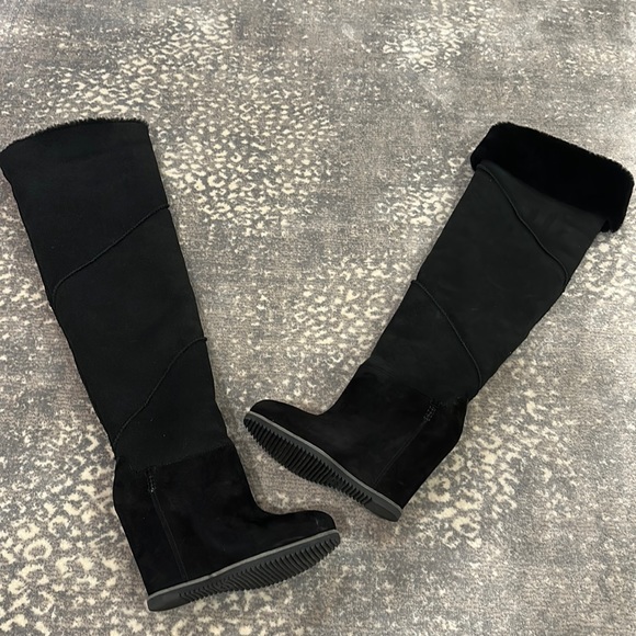 UGG MONDRI OVER THE KNEE BOOT IN SOFT SHEEPSKIN 4 INCH WEDGE - Picture 3 of 13